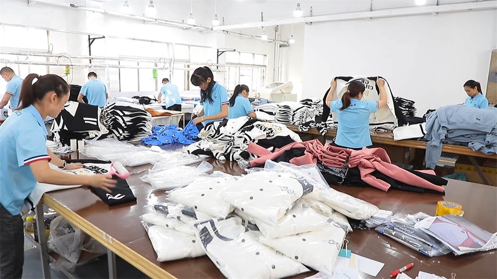 Behind the Scenes: Quality Assurance in Golf Apparel at Leto Apparel Factory